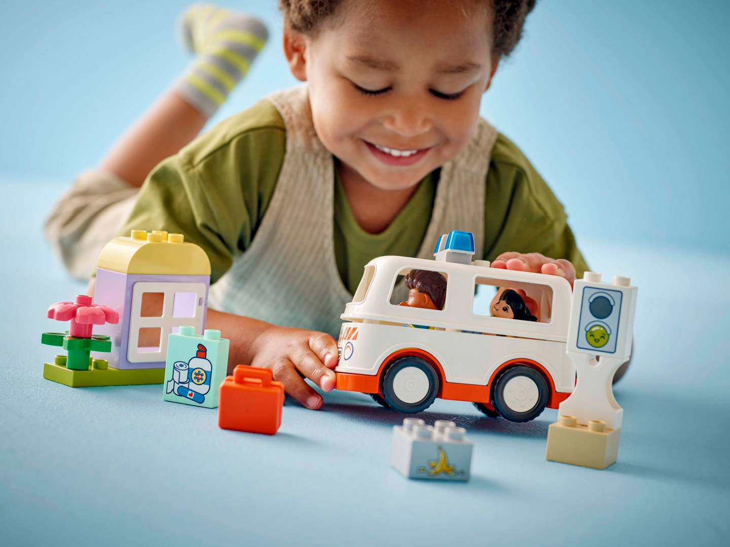 Ambulance met chauffeur — Afbeelding 6