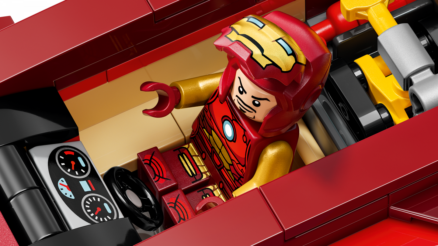 Iron Mans auto en Black Panther vs. Rode Hulk — Afbeelding 5