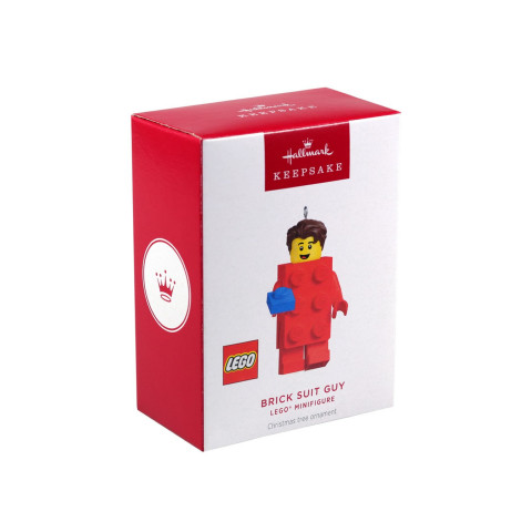 Man in stenenpak kerstversiering om te verzamelen